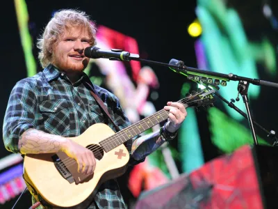 ﻿Ed Sheeran performing live in concert<br><br>Featuring: Ed Sheeran<br>Where: Tinley Park, Illinois, United States<br>When: 16 Sep 2015<br>Credit: Ray Garbo/WENN.com