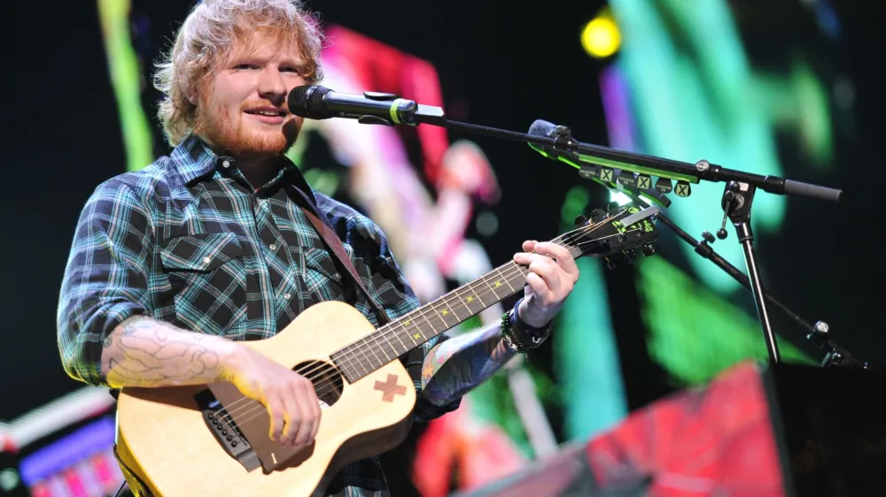 ﻿Ed Sheeran performing live in concert<br><br>Featuring: Ed Sheeran<br>Where: Tinley Park, Illinois, United States<br>When: 16 Sep 2015<br>Credit: Ray Garbo/WENN.com