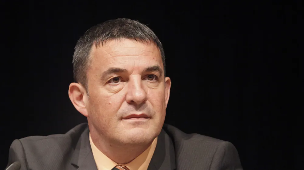 direktor službe DVK Dušan Vučko - Državna volilna komisija (DVK) - žreb vrstnega reda kandidatov za predsedniške volitve 2012//FOTO: Luka Cjuha