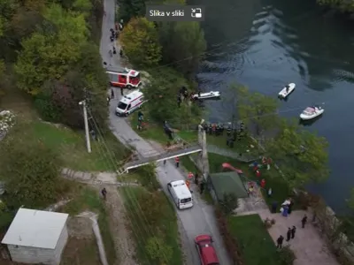 V Srbiji se je pod težo turistov zrušil most. 