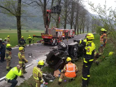 ﻿Prometna nesreča na cesti Staro selo - Kobarid, trije mrtvi, 13. 4. 2019