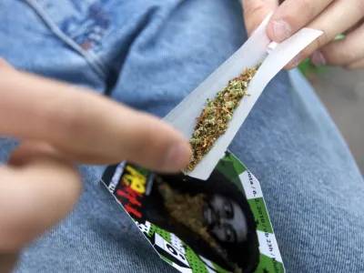 - Marihuana Mar&scaron; 2010, organizirala &Scaron;tudentska organizacija Univerze v Ljubljani; Argentinski park<br><br><br>//FOTO: Jaka Adamič