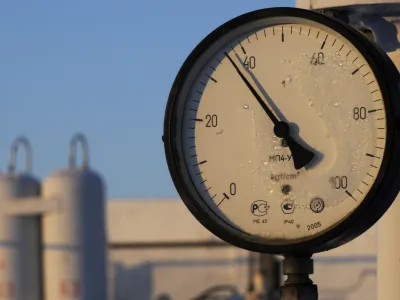 A gas pressure gauge rises at a storage and transit point on the main gas pipeline from Russia in the village of Boyarka near the capital Kiev, Ukraine, Tuesday, Jan. 6, 2009. Turkey, Romania, Greece and other Balkan nations reported a complete shut off of Russian gas shipped via Ukraine Tuesday, in a sharp escalation of a struggle over energy that threatens Europe as winter sets in. Ukraine said Russia's Gazprom state-controlled energy company slashed natural gas shipments to Europe. (AP Photo/Sergei Chuzavkov)