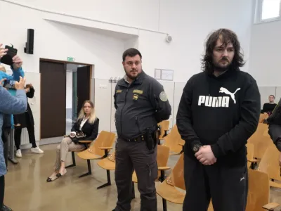 Julija je povedala, da sta s Sebastienom še vedno v zvezi.