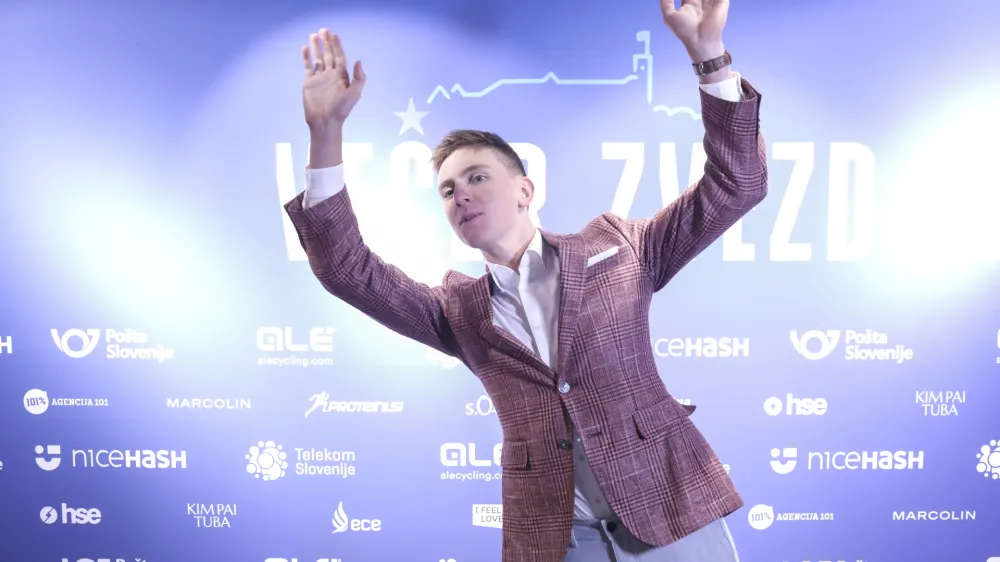 Tadej Pogačar- 16.11.2022 - Večer zvezd 2022 - podelitev priznanj Kolesar leta 2022, najboljšim kolesarjem v organizaciji KZS - Kolesarska zveza Slovenije //FOTO: Jaka Gasar