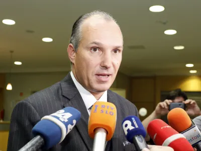 Kristjan Verbič, mali delničarji<br><br>- Skupščina Nova KBM - Nova kreditna banka Maribor, delničarji odločali o novi sestavi nadzornega sveta, Uprava - Nadzorni svet (NS)//FOTO: Jaka Gasar