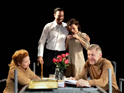 Pre&scaron;ernovo gledali&scaron;če Kranj <br>Maru&scaron;a Krese <br>DA ME JE STRAH? <br>Dramatizacija <br>Simona Hamer in Anđelka Nikolić <br>Režiserka <br>Anđelka Nikolić 
