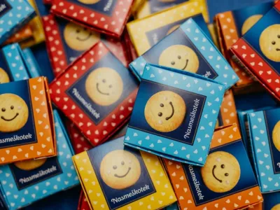 Nasmeškotek botrstvo 