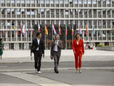 koordinator Levice Luka Mesec predsednik Gibanja Svoboda in mandatar dr. Robert Golob in predsednica SD Tanja Fajon<br><br><br>-24.05.2022 – podpis koalicijske pogodbe vlade v mandatu 2022-2026, ki se oblikuje pod vodstvom mandatarja dr. Roberta Goloba<br><br> <br><br>//FOTO: Luka Cjuha