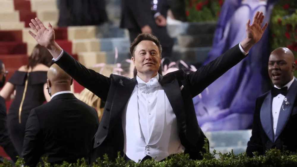 FILE PHOTO: Elon Musk arrives at the In America: An Anthology of Fashion themed Met Gala at the Metropolitan Museum of Art in New York City, New York, U.S., May 2, 2022. REUTERS/Brendan Mcdermid/File Photo