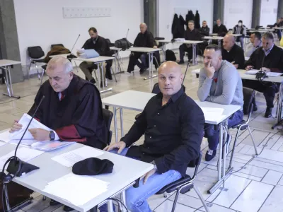 Dragan To&scaron;ić je dejal, da obtožnice ne razume povsem, da čaka na njen čistopis in da se bo potem zagovarjal.
Foto: Jaka Gasar&nbsp;