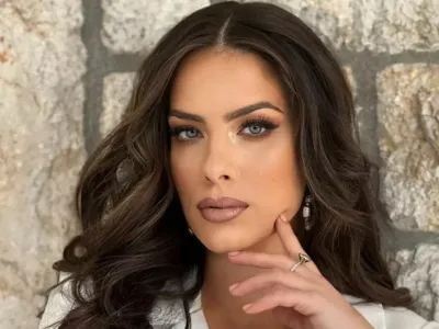 Ana Ur&scaron;ula Najev je želela na avtobus z neveljavno vozovnico. F instagram<br><br>