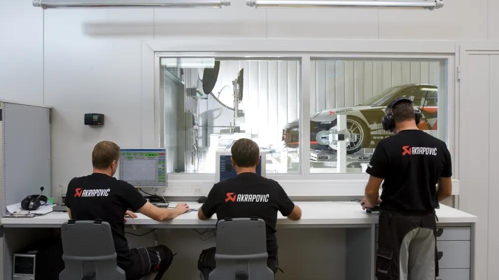 razvoj v podjetju Akrapovič