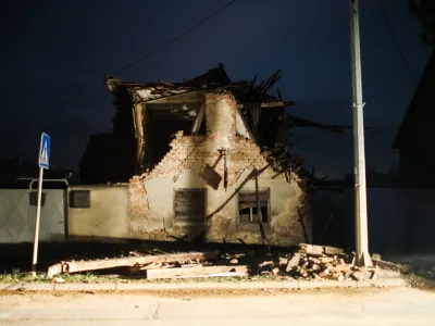 ﻿Petrinja - 29.12.2020 – Hrvaška - rušilni potres z magnitudo 6,3 na območju Petrinje jugovzhodno od Zagreba, ki je zahteval sedem smrtnih žrtev, med njimi tudi 12-letno deklico – //FOTO: Bojan Velikonja