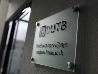 ﻿simbolična fotografija - Družba za upravljanje terjatev bank (DUTB) oziroma t.i. slaba banka - - //FOTO: Luka Cjuha
