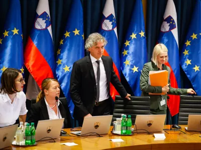 Vlada Roberta Goloba se bo po prestanem referendumu o zakonu o vladi sredi januarja 2023 dokončno oblikovala tako, kot so načrtovali junija lani &ndash; z 20 ministrstvi.