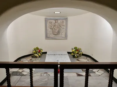 The tombstone of former Pope Benedict XVI is seen in The Holy Grotto of the Vatican, January 8, 2023. Vatican Media/­Handout via REUTERS  ATTENTION EDITORS - THIS IMAGE WAS PROVIDED BY A THIRD PARTY.