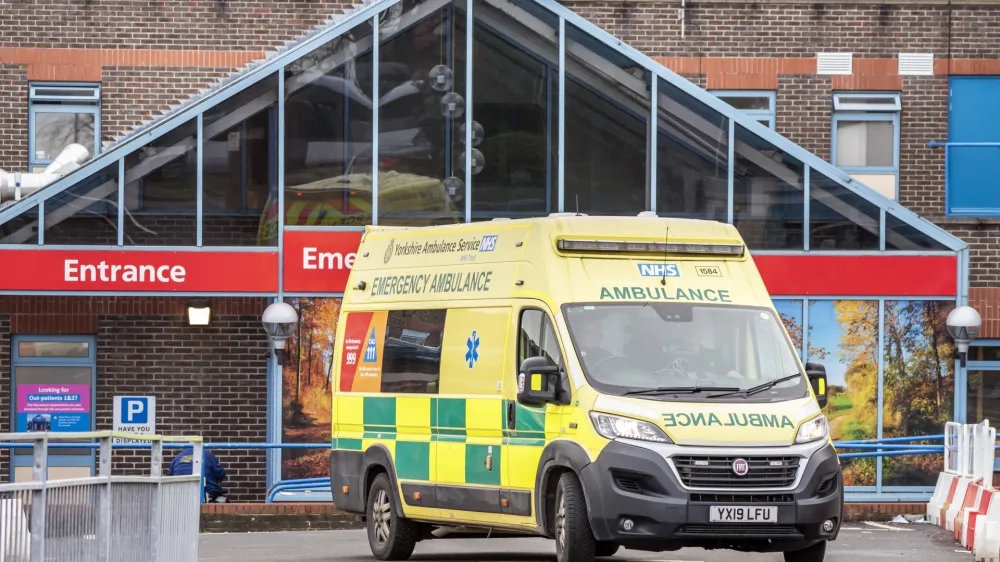 08 January 2023, United Kingdom, Doncaster: An ambulance drives outside Doncaster Royal Infirmary in Yorkshire, as Prime Minister Rishi Sunak declined to describe the National Health Service (NHS) as being in crisis, despite Labour leader Sir Keir Starmer warning the health service is not just on its knees but "on its face". Photo: Danny Lawson/PA Wire/dpa