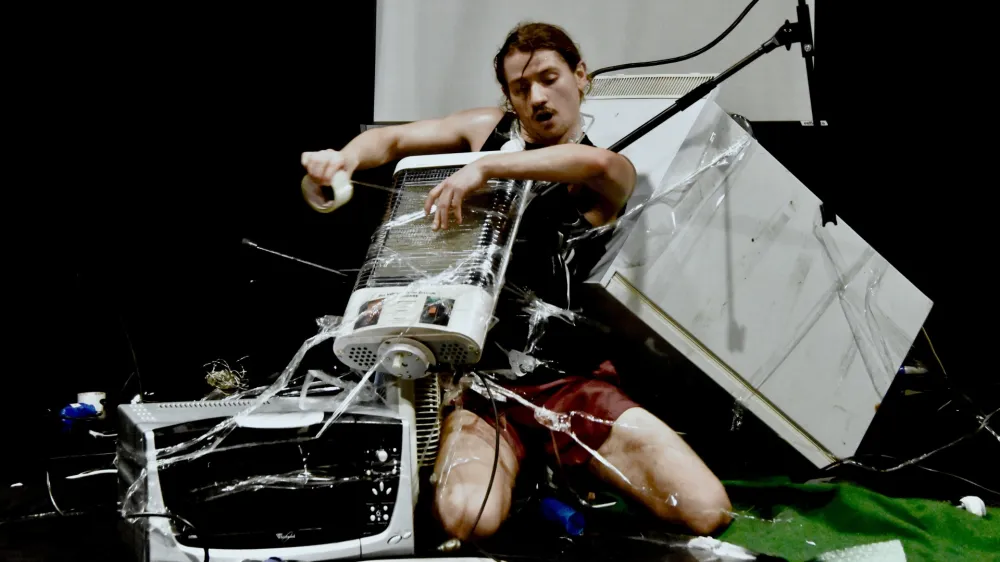 Filip Štepec, Jernej Potočan: Medtem ko mi Spotify po meri ustvarja playlisto z naslovom Moodymix, 2023