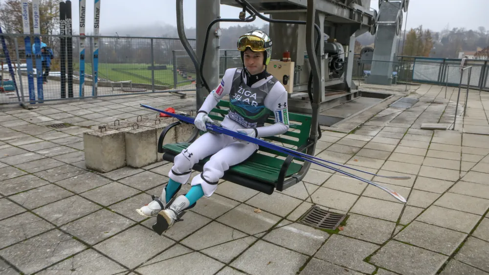 Žiga Jelar, - 21.11.2022 - moška reprezentanca v smučarskih skokih – trening smučarskih skakalcev na skakalnici v Kranju - skakalci - //FOTO: Luka Cjuha