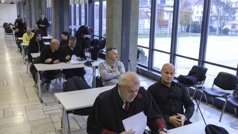 Dragan To&scaron;ić- 29.11.2022 &ndash; tretje sojenje v zadevi Balkanski bojevnik - sojenje Draganu To&scaron;iču, domnevnemu vodji slovenskega dela narkokartela t.i. kokainskega kralja Darka &Scaron;arića ter &scaron;e 11 soobdolženim - tihotapili več ton kokaina iz Južne Amerike v Evropo - //FOTO: Jaka Gasar