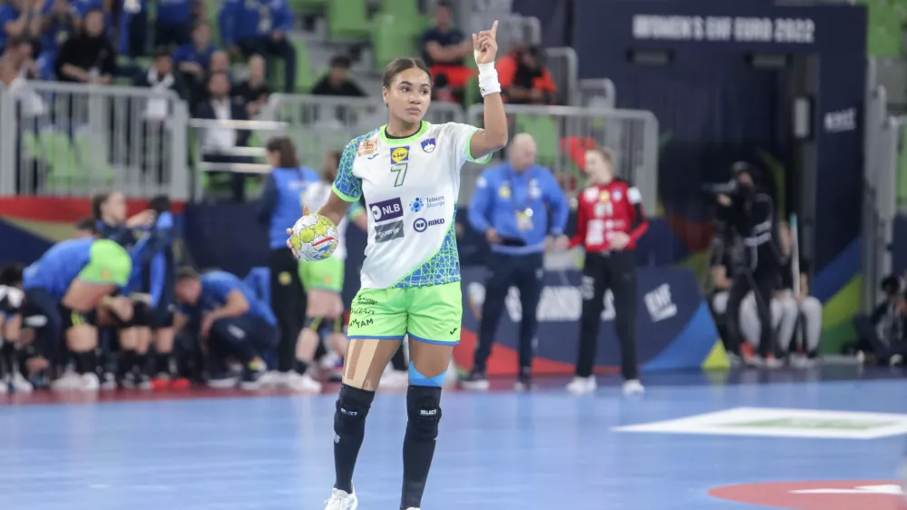 Elizabeth Omoregie- 14.11.2022 – ženski rokomet – Slovenija: Norveška, EHF evropsko prvenstvo v rokometu za ženske v Sloveniji: glavni del - skupina I - 2. krog. //FOTO: Jaka Gasar