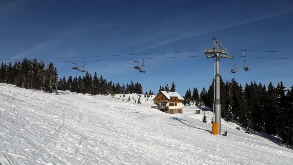 ﻿- 20.01.2021 - Smučišče Kope - smučarsko središče v Razborci je najvišji zahodni del Pohorja, ki leži nad mestom Slovenj Gradec in je osrednji smučarski center na Koroškem.  //FOTO: .