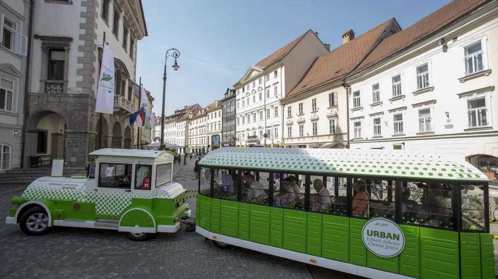 Novi električni turistični vlakec bo vizualno enak kot obstoječi vlakec.