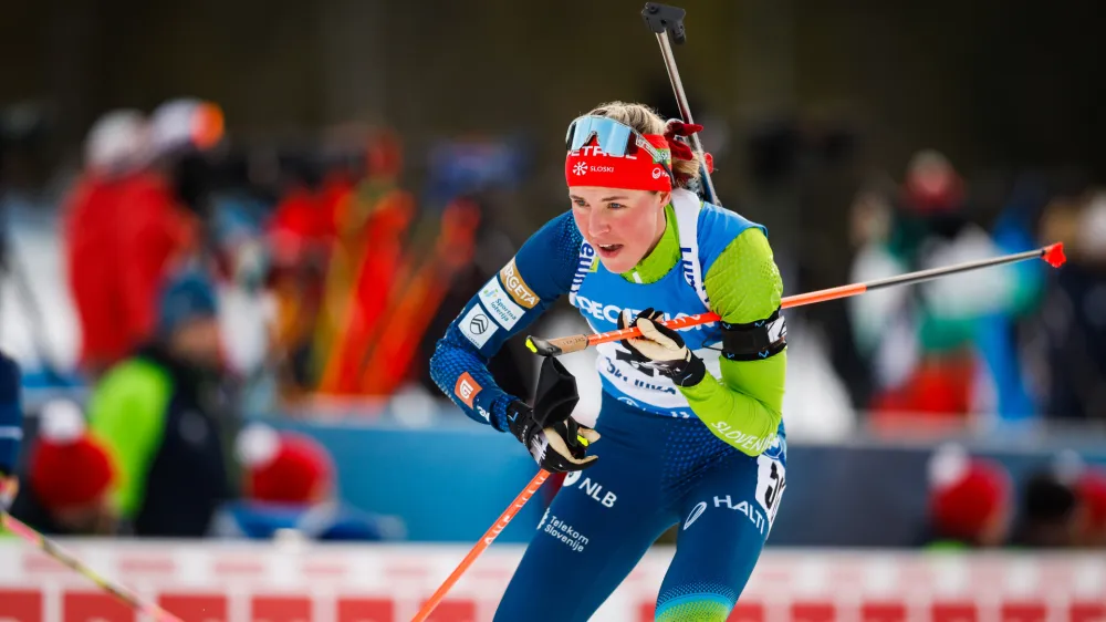 Pokljuka, Rudno polje.<br>Svetovni pokal v biatlonu na Pokljuki - Zenski sprint na 7,5 km.<br>Slovenska biatlonka Anamarija Lampic.