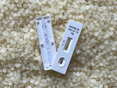 V začetni fazi projekta bodo hitre teste zbirali in jih ustrezno sterilizirali. Nato jih bodo zmleli in s postopki separacije ločili membrane z nanozlatom od plastičnih ohišij. (Foto: Skaza)