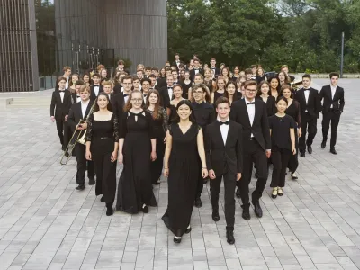 BJO, Bundesjugendorchester in und ausserhalb der Tauber Philharmonie in Weikersheim