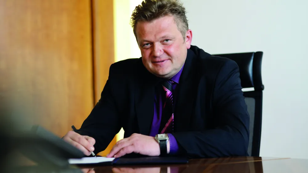 Aleksander Mervar, Eles