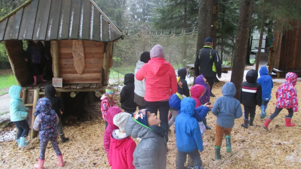 Če bo predlog spremembe cen v sredo sprejet, se bodo cene v kranjskih vrtcih v povprečju povišale za 13,94 odstotka. Cene so ali pa bodo povišali tudi v drugih mestnih občinah. 