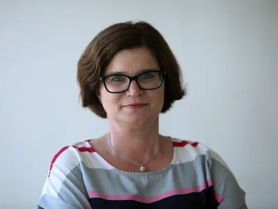 - 12.06.2017 - Meta Černoga, novinarka  - Nedeljski dnevnik 2017 - portreti za komentarje - novinarji - //FOTO: Toma Skale