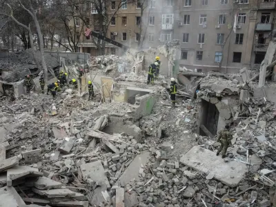 Rescuers work at a site of a residential building destroyed by a Russian missile strike, amid Russia's attack on Ukraine, in Kramatorsk, Ukraine February 2, 2023. REUTERS/Vitalii Hnidyi