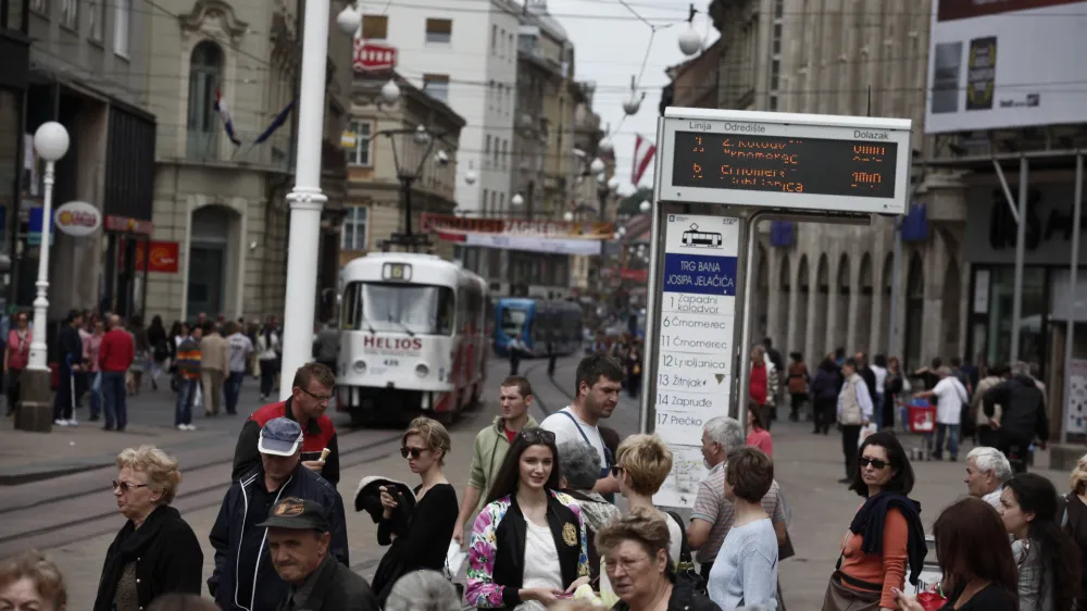 - Hrvaka 2013 - Zagreb - Trg bana Jelačića     //FOTO: Luka Cjuha