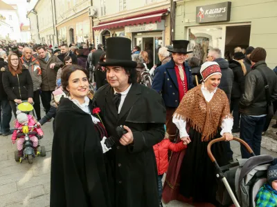 ﻿kranjski France Prešeren Bojan Bešter in Julija- 08.02.2019 – Kulturni praznik Prešernov dan - Prešernov smenj Kranj - //FOTO: Luka Cjuha.