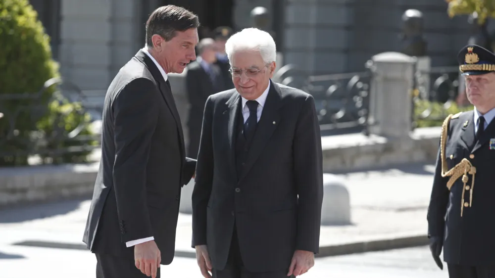 ﻿slovenski predsednik Borut Pahor in italijanski predsednik Sergio Mattarella- 22.04.2015 - prvi uradni obisk predsednika Italije Sergia Mattarella v Sloveniji - ///FOTO: Luka Cjuha