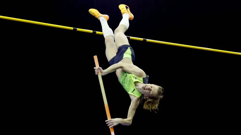 Athletics - Birmingham World Indoor Tour Final - Utilita Arena Birmingham, Birmingham, Britain - February 25, 2023 Slovenia's Tina Sutej in action during the women's pole vault Action Images via Reuters/Peter Cziborra