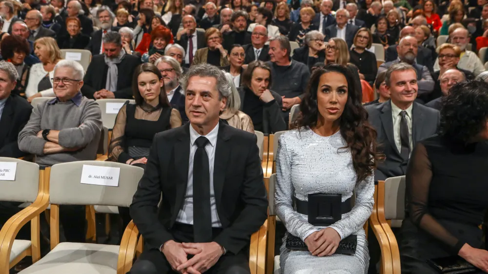 premier Robert Golobin Tina Gaber7.02.2023 - osrednja državna slovesnost na predvečer kulturnega praznika s podelitvijo Prešernovih nagrad in nagrad Prešernovega sklada, na kateri bo slavnostni govornik predsednik upravnega odbora Prešernovega sklada FOTO: Luka Cjuha