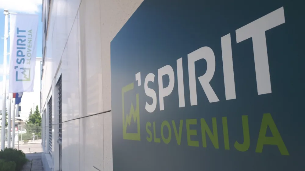 ﻿Spirit Slovenija, javna agencija