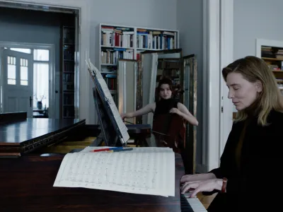 (L to R) Sophie Kauer as Olga Metkina and Cate Blanchett stars as Lydia Tár in director Todd Field's TÁR, a Focus Features release. Credit: Florian Hoffmeister / Focus Features