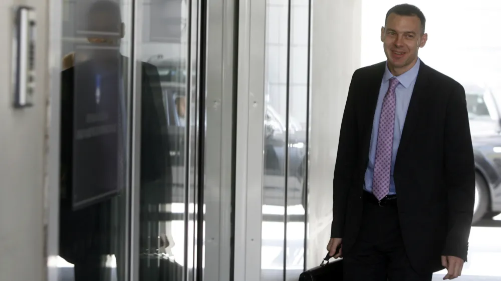 ﻿minister za finance dr. Uroš Čufer (PS),  - 09.5.2013 - Seja Vlade - vlada zaključila obravnavo programa stabilnosti in nacionalnega reformnega programa ter oba ključna programska dokumenta za izhod iz krize //FOTO: Bojan Velikonja