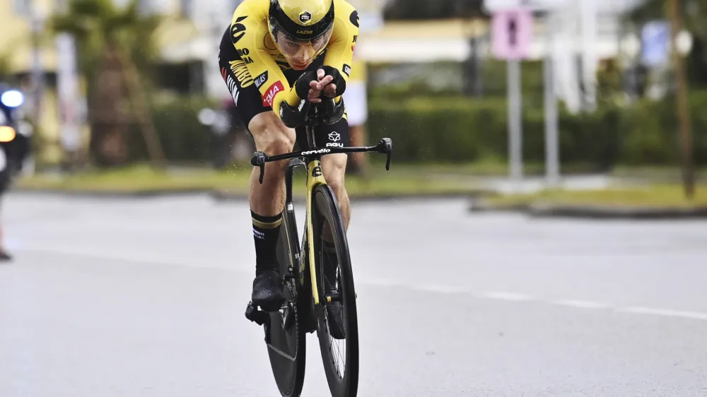 Slovenia's Primoz Roglic pedals during the opening stage of the Tirreno Adriatico cycling race, an individual time trial, in Lido di Camaiore, Italy, Monday, March 6, 2023. (Fabio Ferrari/LaPresse via AP)