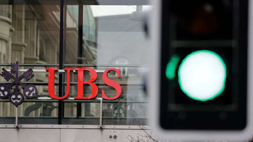 A logo of Swiss bank UBS is seen in Zurich, Switzerland March 19, 2023. REUTERS/Moritz Hager