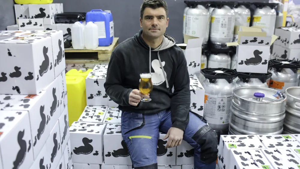 Anže Račič, pivovar - 07.03.2023 - Pivovarna Racon – Crazy duck Brewery / Craft pivovarna, Breznica pri Žireh 2a, Žiri //FOTO: Jaka Gasar