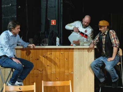 Prešernovo gledališče Kranj: <br>Milan Ramšak Marković <br>DEŽEVEN DAN V GURLITSCHU <br>Režiser Sebastijan Horvat