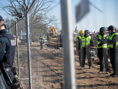 Ljubljana, gradbisce kanala C0.<br>Protest proti gradnji kanalizacijskega kanala C0.
