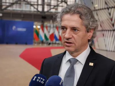 Belgija, Bruselj.<br>Izjava predsednika vlade ob odhodu z Evropskega sveta.<br>Predsednik vlade Robert Golob.