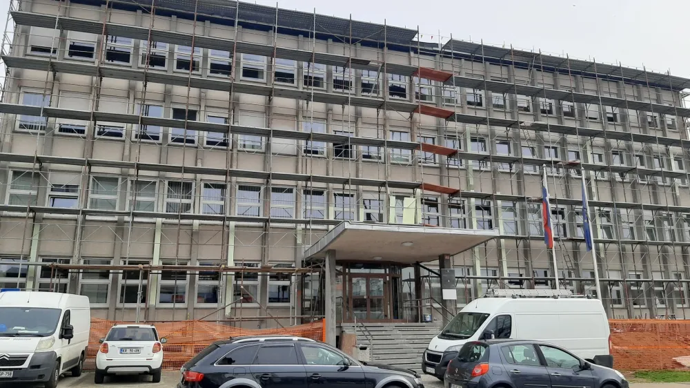 Na kranjskem okrožnem sodišču so nekdanjemu profesionalnemu boksarju izrekli varstveni ukrep obveznega psihiatričnega zdravljenja.